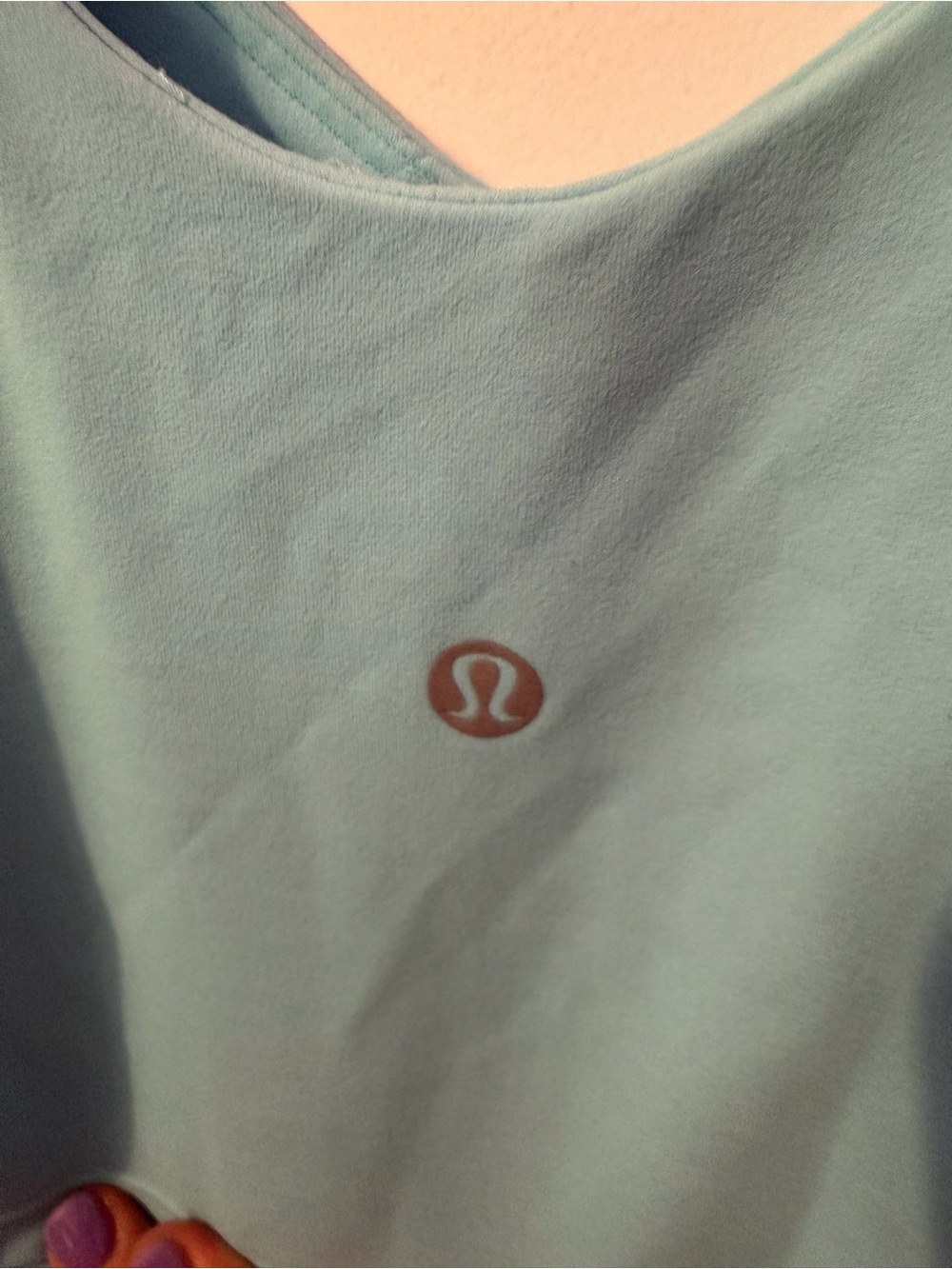lululemon athletica light blue V-neck cropped tank - Picture 4 of 4
